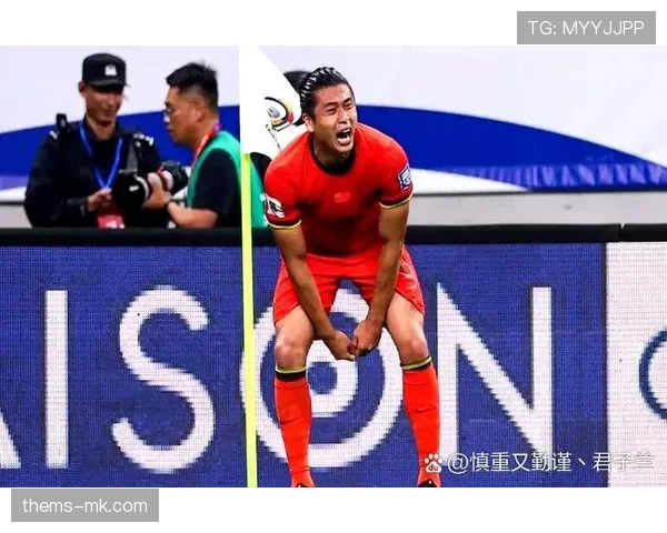 张玉宁比赛状态跟假日度假似的,球场上还这么悠哉? 张玉宁比赛状态跟假日度假似的,球场上还这么悠哉?